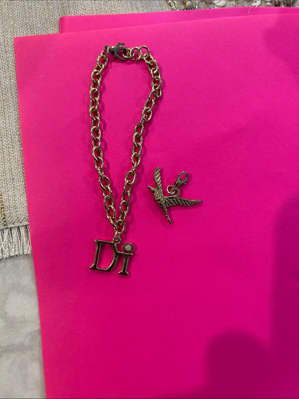 NWOT Gold Tone 'Di' Charm Chain Bracelet with Bird Charm